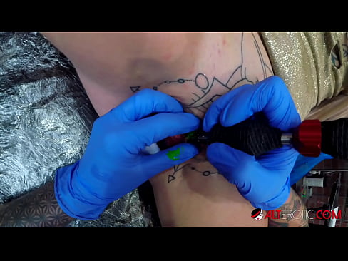 ❤️ Sully Savage oo aad u tattooed ayaa Kintirkeeda ku sawirtay tattoo ❤️  Galmo ❌️❤